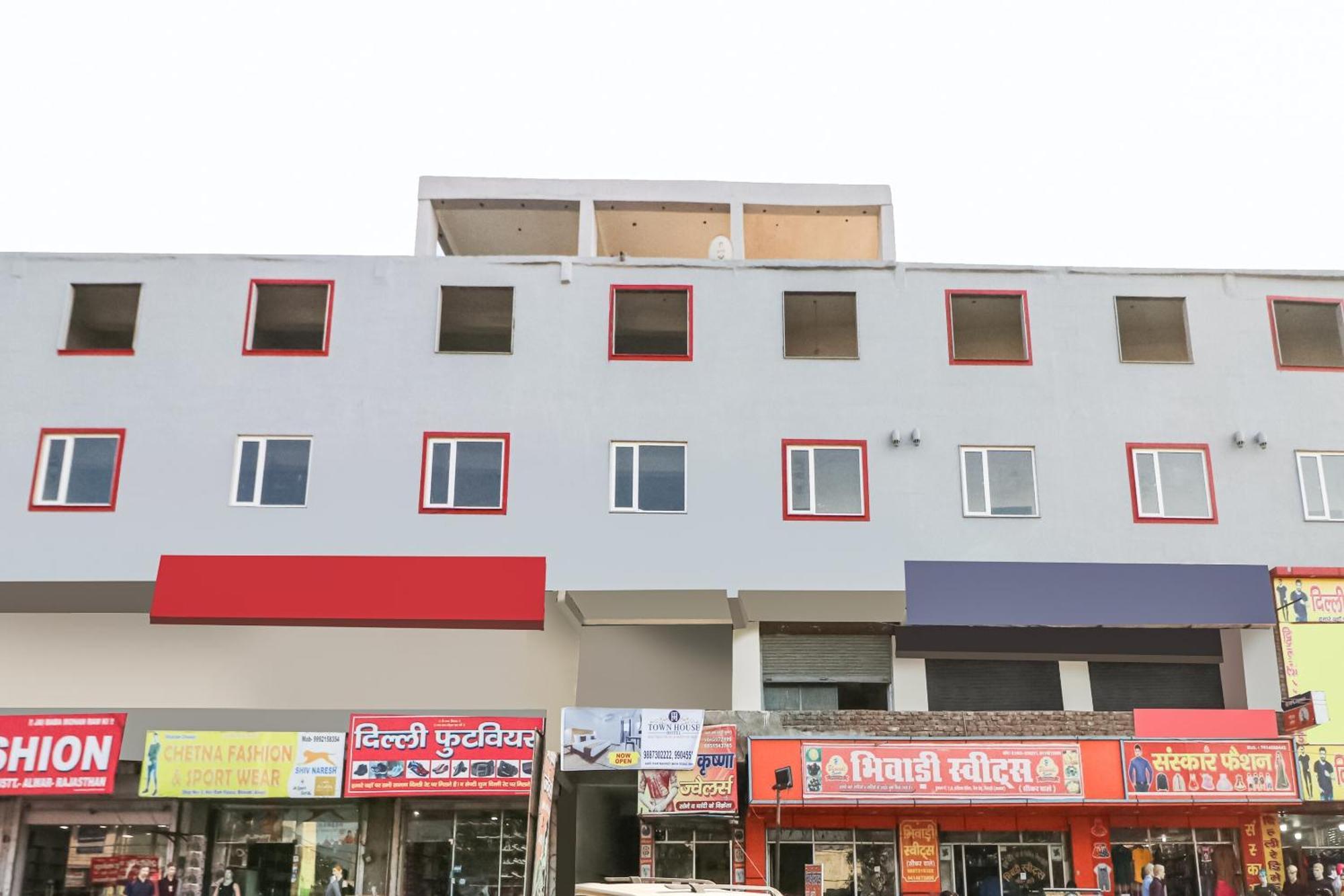 Townhall Bhiwadi Buitenkant foto